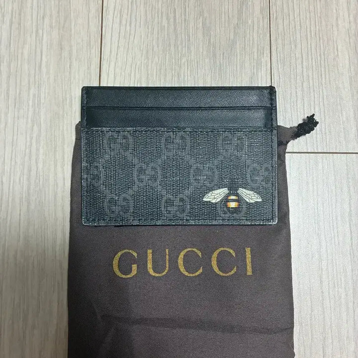 [BUNJANG] Gucci Bee Card Wallet / 구찌 꿀벌 카드지갑
