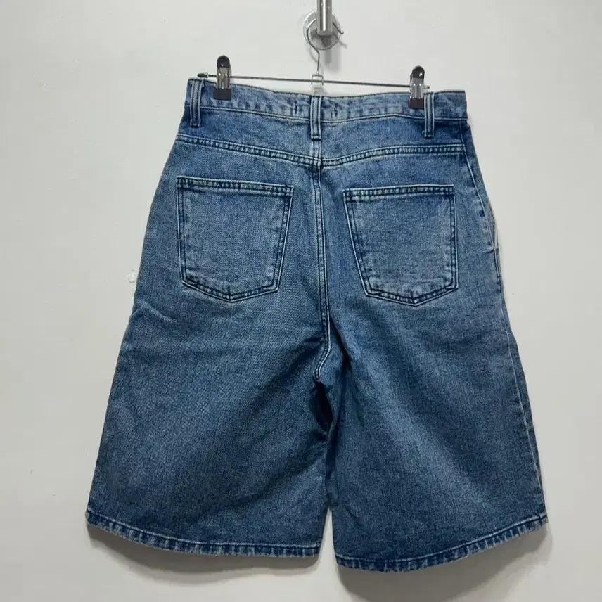 [BUNJANG] Denim Pleated Wide Shorts 4-part 28/29 / 데님 반바지 플리츠 와이드 4부 28/29