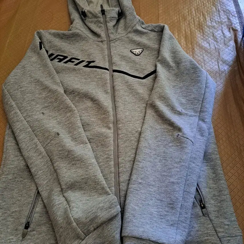 [BUNJANG] Dynafit Hooded Zip-up Gray / 다이나핏 후드 집업 그레이