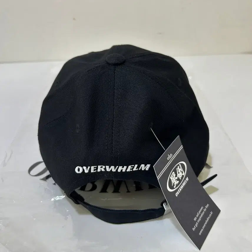 [BUNJANG] OVERWHELM Black Embroidered Ball Cap / OVERWHELM 자수 블랙 볼캡 압도 새상품