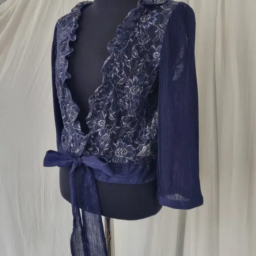 [BUNJANG] JOINUS Lace Blouse Cardigan / 조이너스 레이스 블라우스 가디건