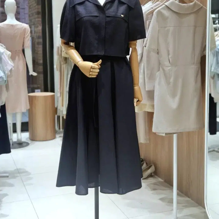 [BUNJANG] Line Flare Long Dress / 라인> 25년 구입-플레어 롱원피스 (299천원)