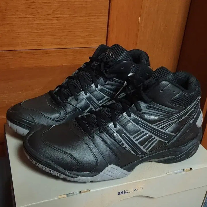 [BUNJANG] Asics Running Sneakers / 아식스 255 260 운동화 새상품 런닝화 스니커즈