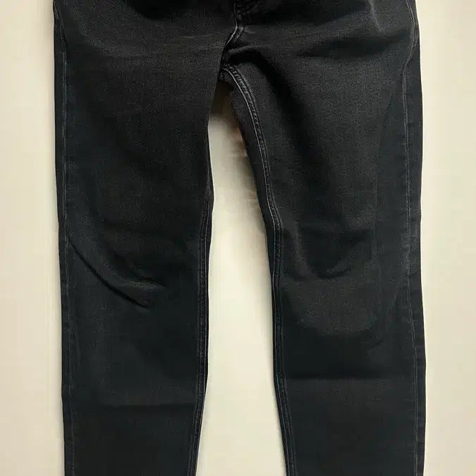 [SOLD OUT] 띠어리 / 헤이더 블랙 워싱 데님 / 32