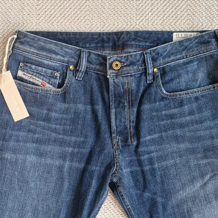 [SOLD OUT] 디젤 ZATHAN 부츠컷 32 새상품