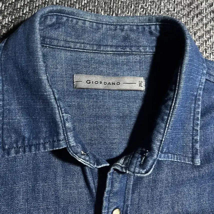 [BUNJANG] GIORDANO Denim Shirt / [XL] GIORDANO 지오다노 데님 셔츠