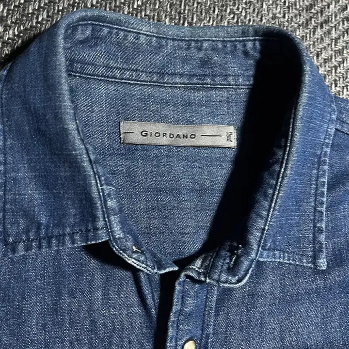 [BUNJANG] GIORDANO Denim Shirt / [XL] GIORDANO 지오다노 데님 셔츠