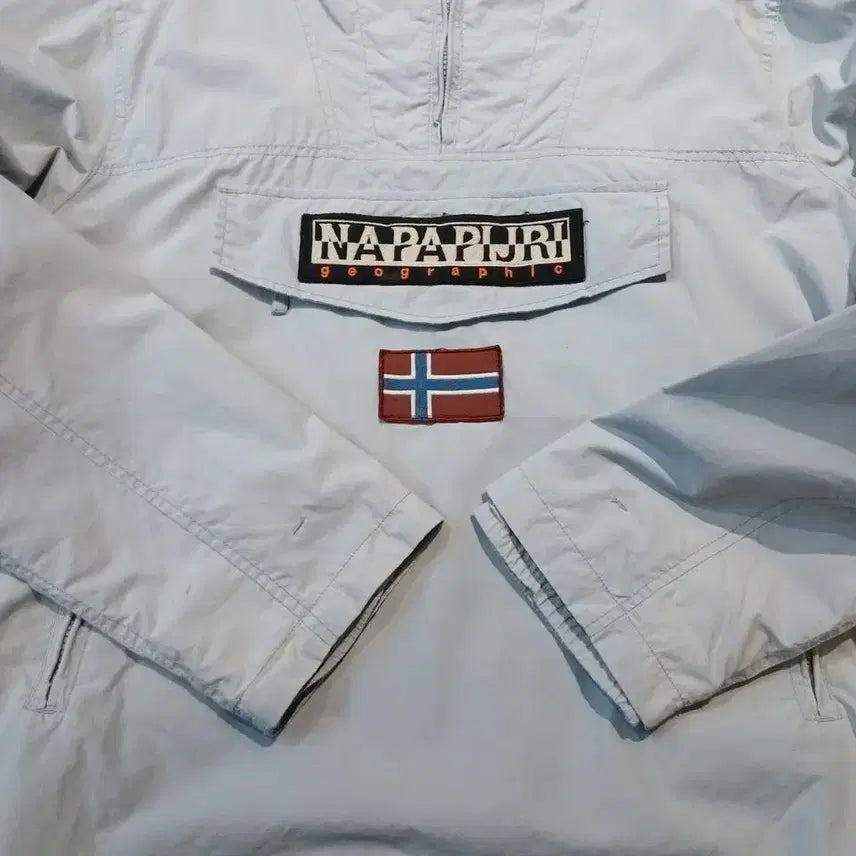 [SOLD OUT] NAPAPIJRI 나파피리 그레이 로고패치 레인포레스트 레귤러핏 하프집업