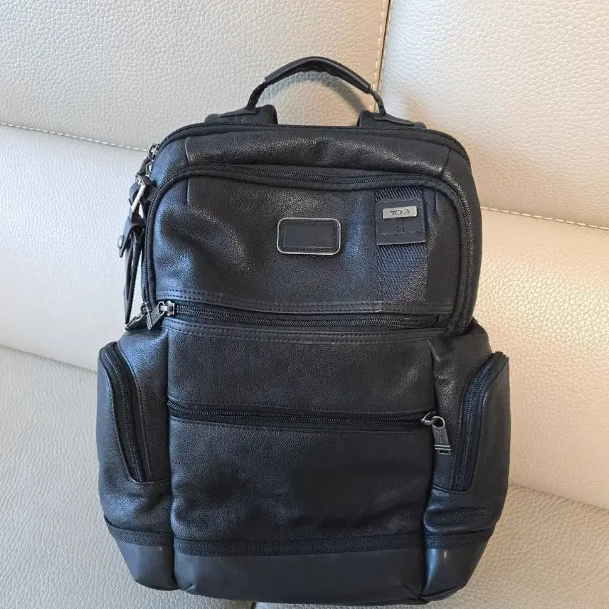 [BUNJANG] TUMI Leather Backpack / TUMI 투미 가죽 백팩 블랙(민트급)