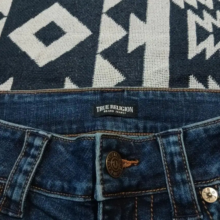 [BUNJANG] True Religion Slim Straight Jeans / 트루릴리전 중청워싱 네이비 스티치 슬림 스트레이트핏 스트레치 청바지 데님