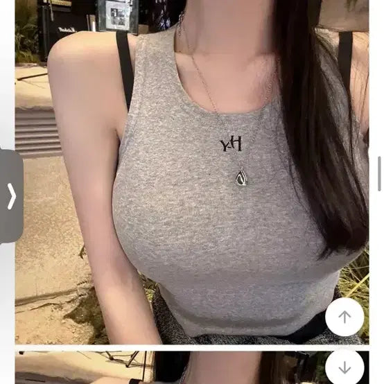 [BUNJANG] Hollie Gray Crop Tank Top / 에이블리 홀리 그레이 크롭 나시