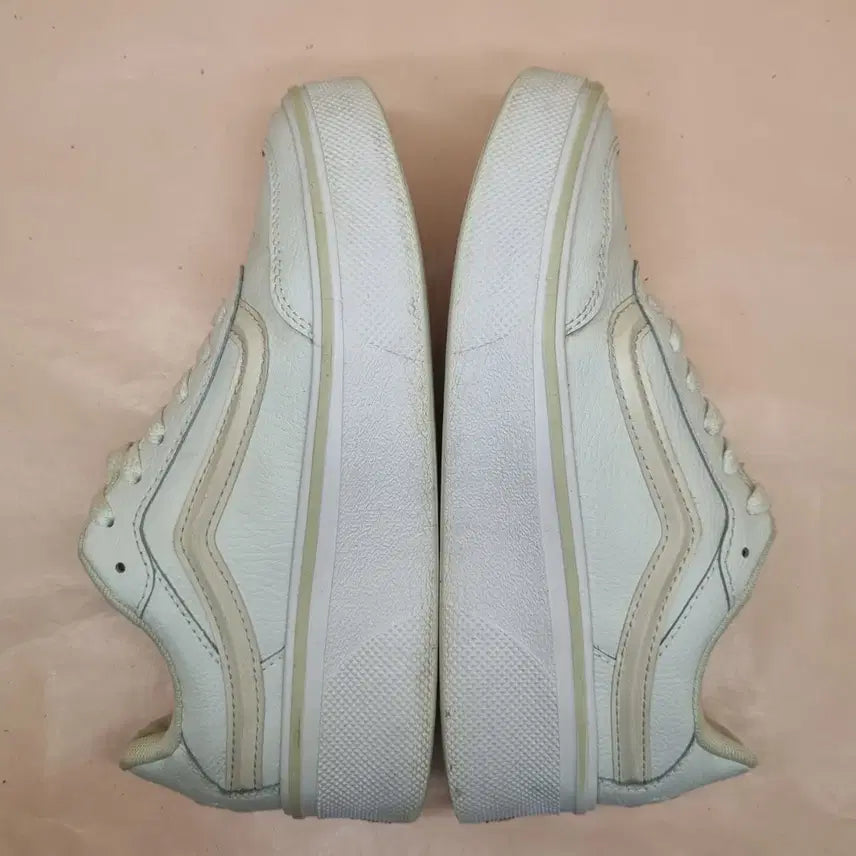 [BUNJANG] Vans Isaac Beige Sneakers 220 / 반스  이삭크 베이지 운동화220