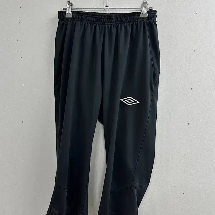[BUNJANG] Umbro 7/10 Length Pants / 엄브로 7부바지 M