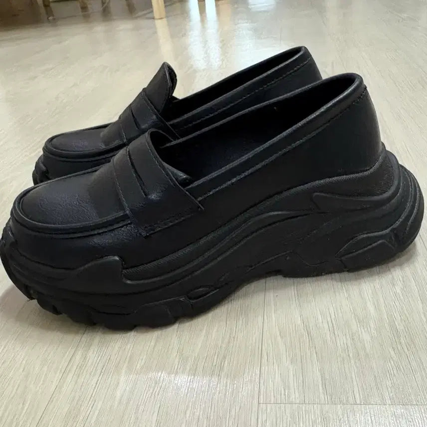 [SOLD OUT] 레이지앤 키높이  로퍼