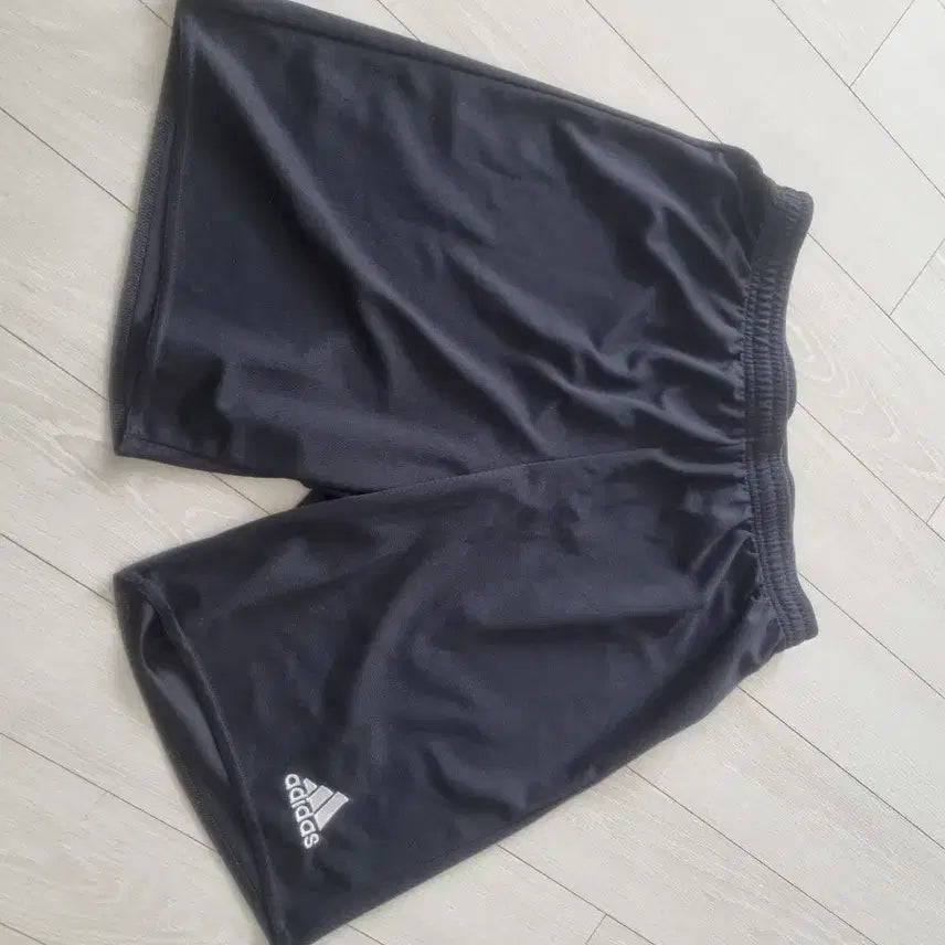 [SOLD OUT] 아디다스 블랙 반바지