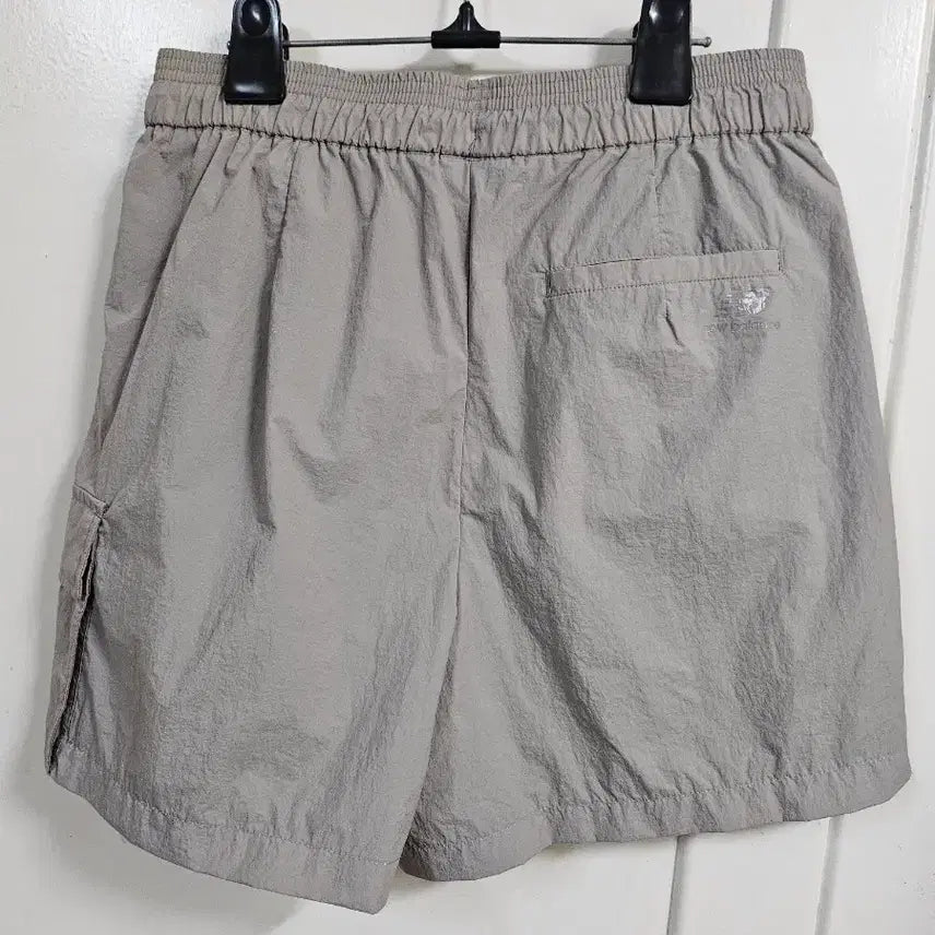 [SOLD OUT] 미착용)뉴발란스 카고반바지55-66