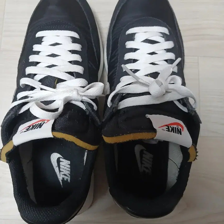 [BUNJANG] Nike Air Tailwind 79 Black/White Sneakers / 나이키 에어 테일윈드 79 블랙/화이트