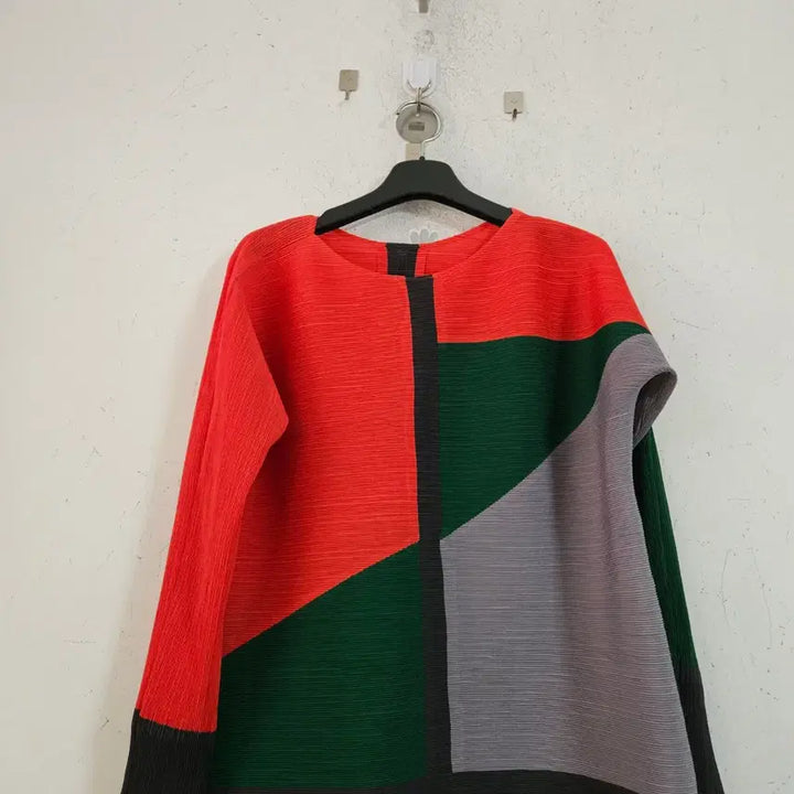 [SOLD OUT] 컬러 블록 플리츠 롱 티셔츠