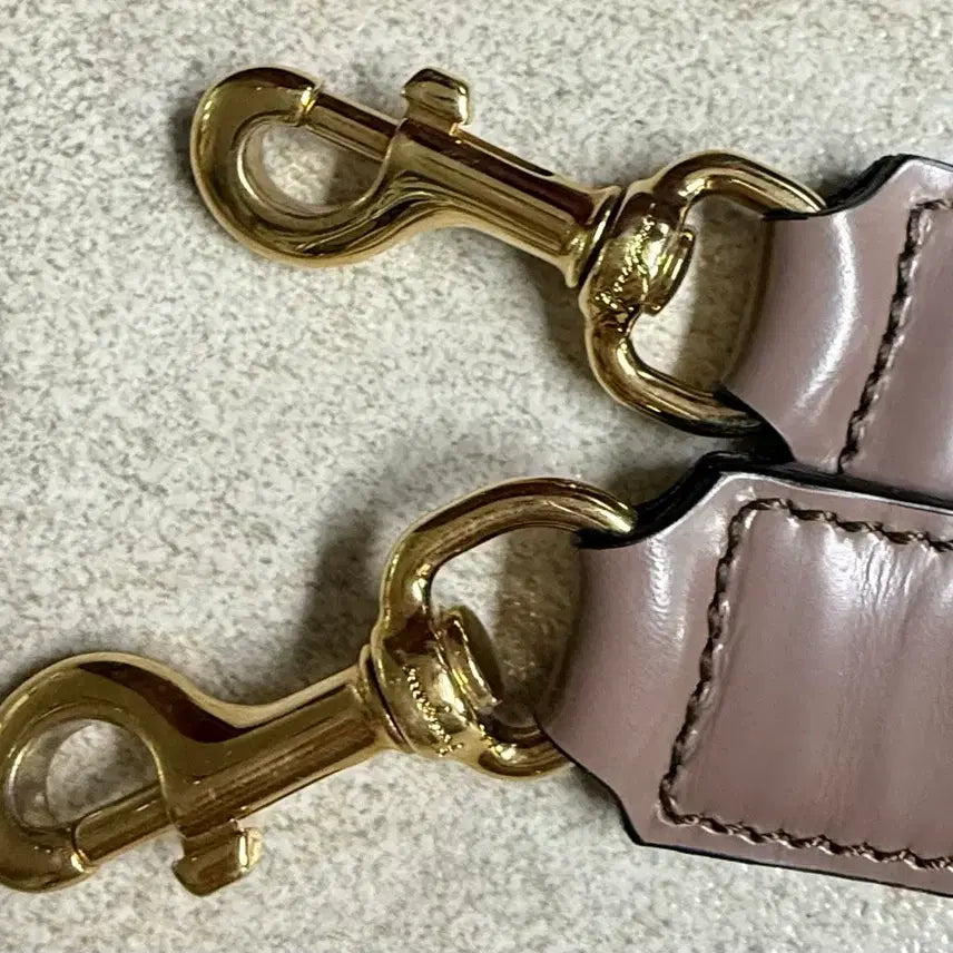 [BUNJANG] Salvatore Ferragamo Two-Tone Shoulder/Tote Bag / 살바토레 페라가모
