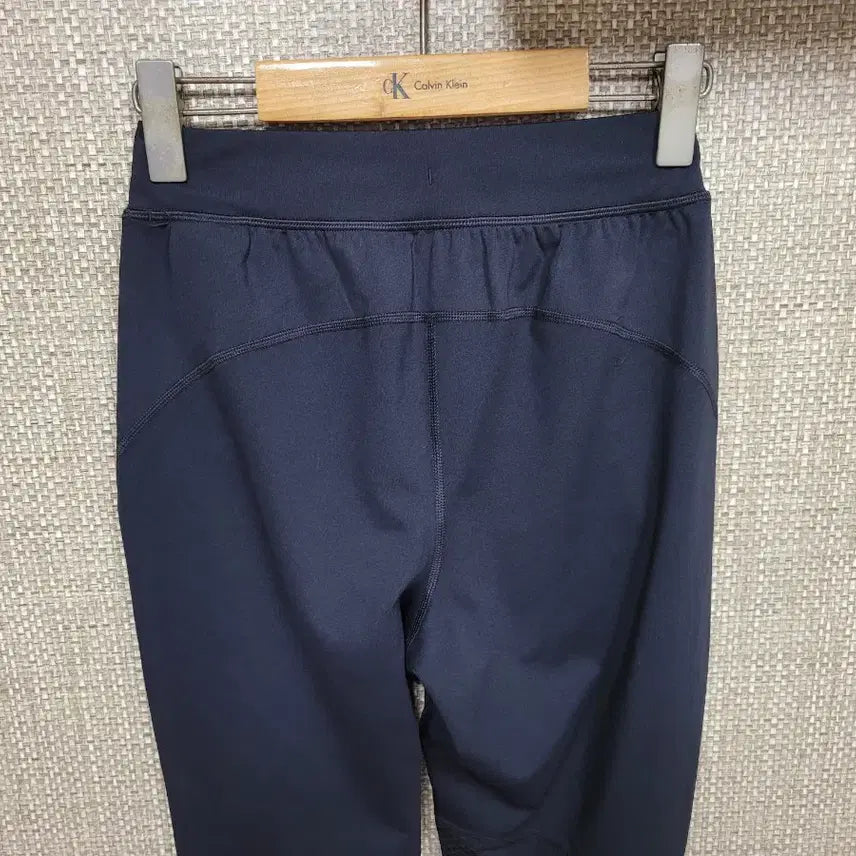 [SOLD OUT] S사이즈 언더아머 슬림핏 조거팬츠 런닝