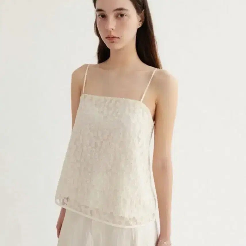 [BUNJANG] SIE Dandelion Sleeveless Top / 시에 단델리온 슬리브리스