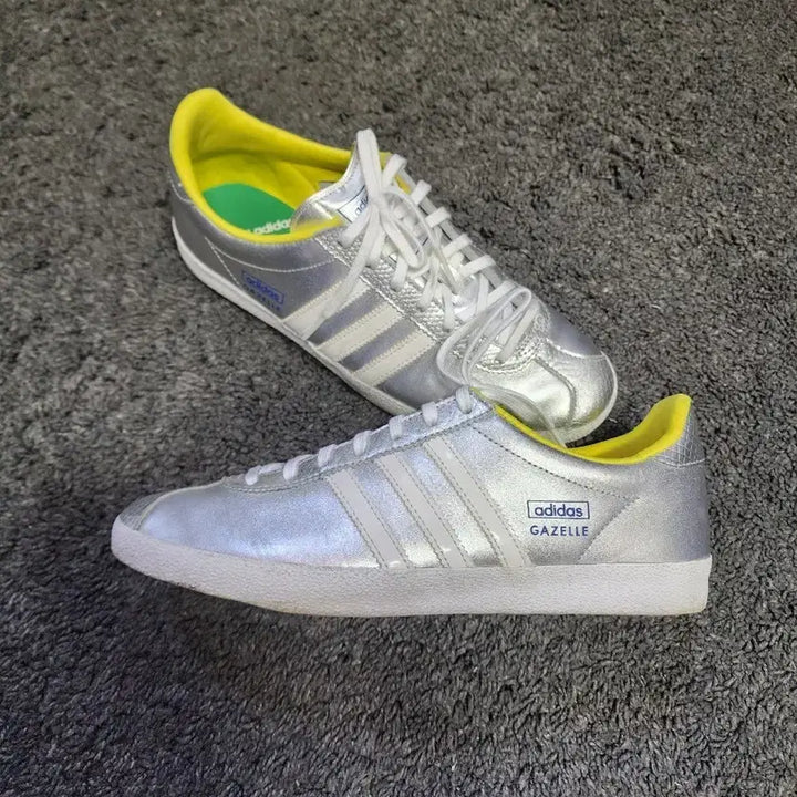 [BUNJANG] Adidas Gazelle Silver Sneakers / 아디다스 가젤 실버   255사이즈