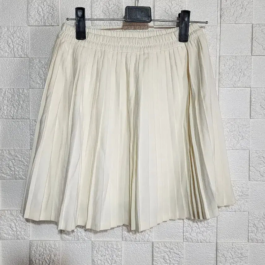[BUNJANG] CHERRY YA! Ivory Pleated Skirt / CHERRY YA! 아이보리 플리츠 스커트 F