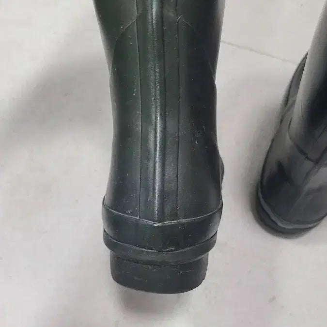[BUNJANG] Rockfish Rain Boots Size 37 (Approx. 240) / 락피쉬 레인부츠