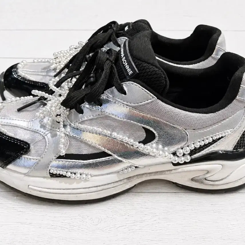 [BUNJANG] SUECOMMA BONNIE Delight Sneakers (250) / 슈콤마보니 250