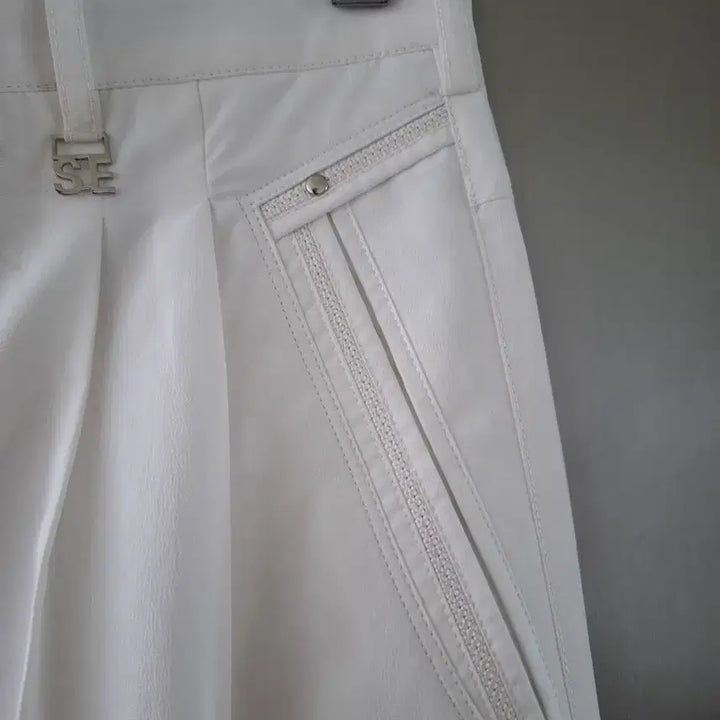 [BUNJANG] SERGIOIS White Slacks / SERGIOIS 화이트 바지 새상품