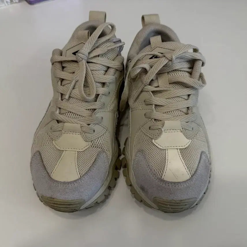 [BUNJANG] Umbro 230mm Sneakers / 엄브로 230사이즈