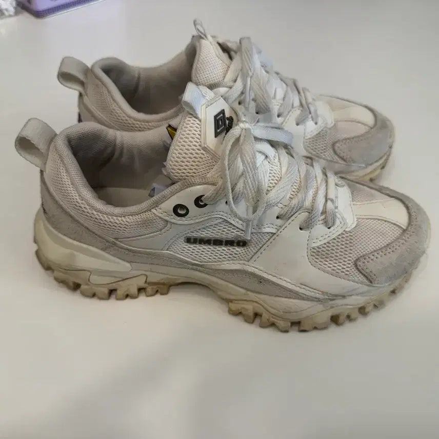 [BUNJANG] Umbro 230mm Sneakers / 엄브로 230사이즈