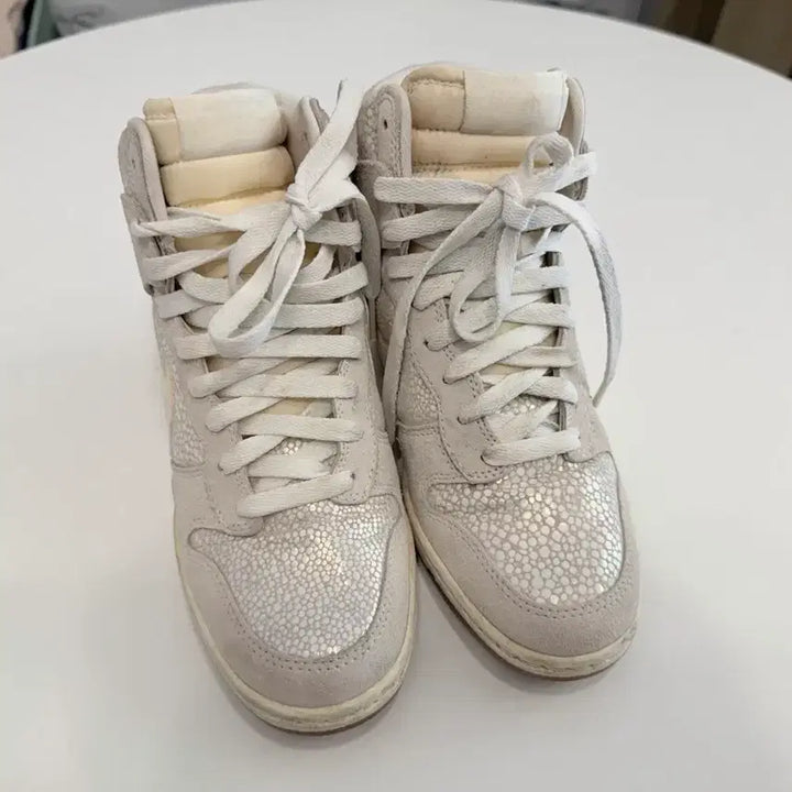 [BUNJANG] Nike Dunk High Wedge Sneakers (Ivory, 230) / 나이키 덩크 하이 웨지 아이보리 스니커즈 230사이즈