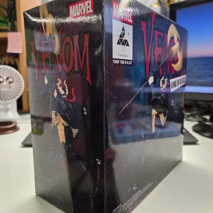 [BUNJANG] Marvel Venom King in Black Luminasta Figure / 마블 베놈 킹인블랙 Luminasta 피규어