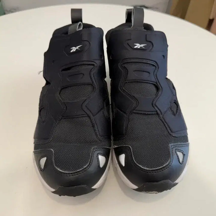 [BUNJANG] Reebok Black Sneakers Size 275 / 리복 275사이즈