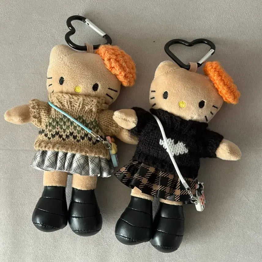 [BUNJANG] Hello Kitty Long Legs Plush Keychain Knit / 롱다리키티 헬로키티 인형 키링 니트
