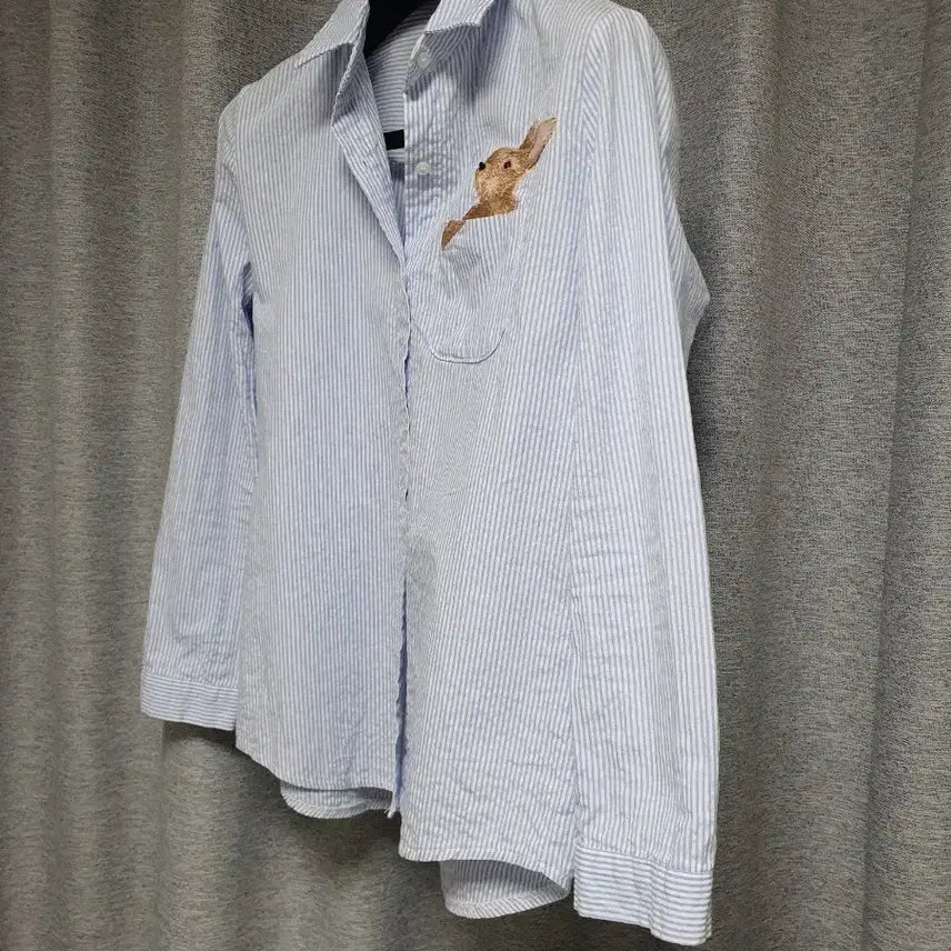 [BUNJANG] J NE Rabbit Embroidery Striped Shirt / j ne 토끼자수 여자 남방셔츠s