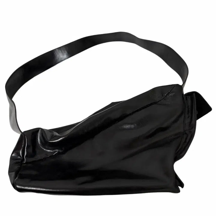 [BUNJANG] Black Shoulder Bag with Zipper Detail / 블랙 숄더백