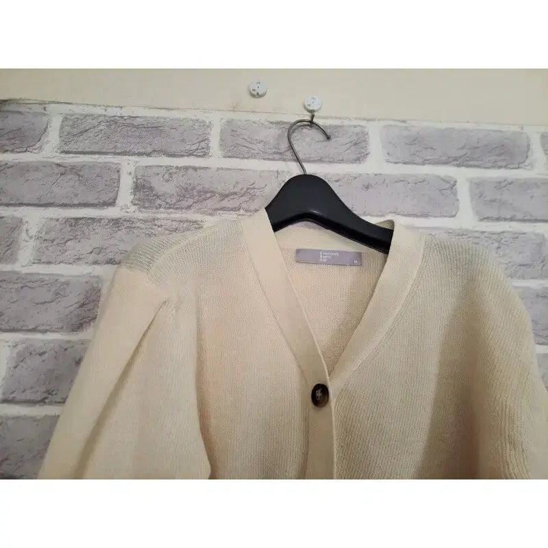 [BUNJANG] 8seconds Ivory Puff Sleeve Cardigan M / 에잇세컨즈 아이보리 퍼프소매 가디건 M/알뜰한여우
