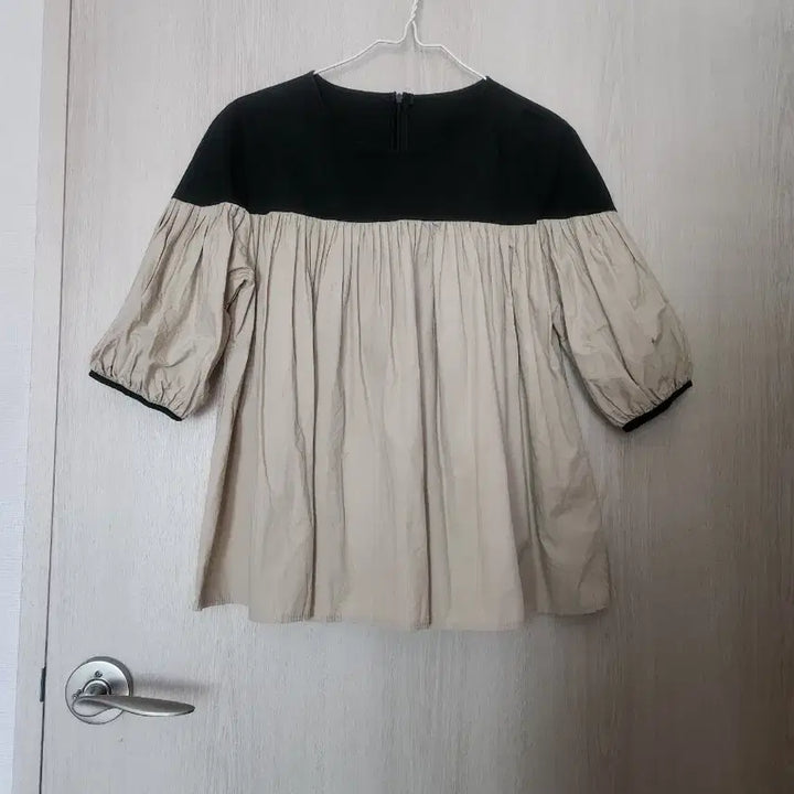 [BUNJANG] BATHRAS Balloon Blouse / 바스라 벌룬블라우스 /A라인루즈핏블라우스  55