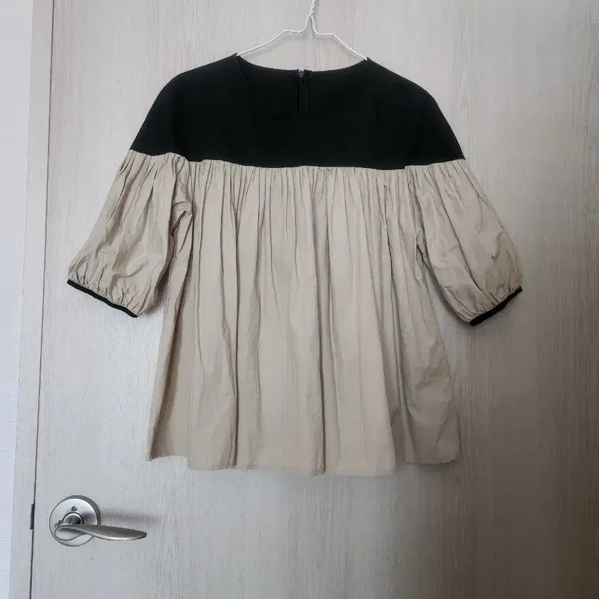 [BUNJANG] BATHRAS Balloon Blouse / 바스라 벌룬블라우스 /A라인루즈핏블라우스  55