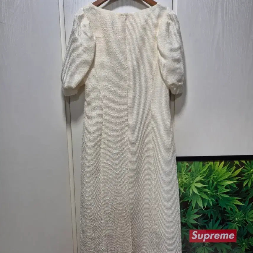 [BUNJANG] OUTSHELL Ivory Puff Sleeve Midi Dress / (세일)(새상품)OUTSHELL 아이보리 퍼프 반팔 원피스