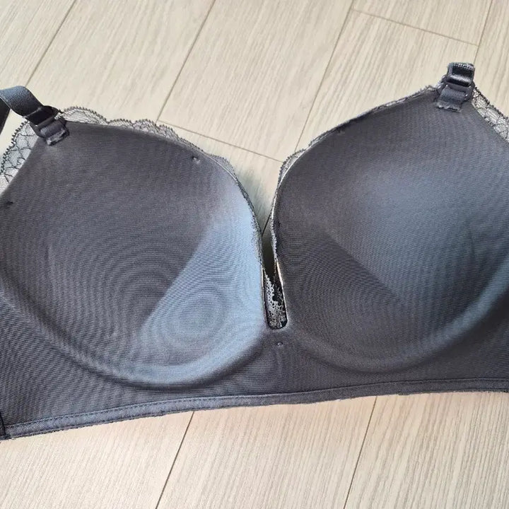 [BUNJANG] 에메필초모리브라 E75 중고브라단품 / 에메필초모리브라 E75 중고브라단품