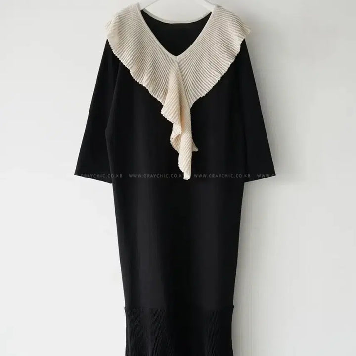 [BUNJANG] Frill Collar Black Knit Long Dress / 택포)프릴 카라 블랙 니트 롱 원피스