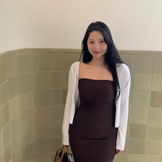 [BUNJANG] 새상품) 쇼팜 나탈리 가디건 화이트, 블랙, 초콜렛, 로즈, 레드 / 새상품) 쇼팜 나탈리 가디건 화이트, 블랙, 초콜렛, 로즈, 레드