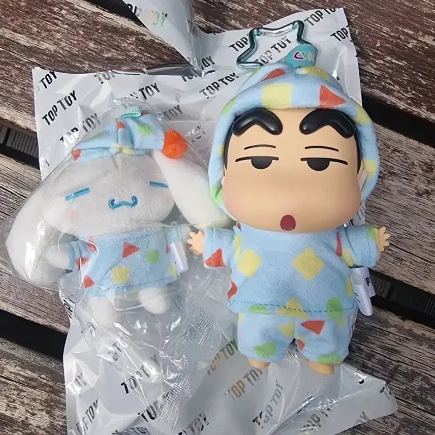 [BUNJANG] 시나모롤 X 짱구 피규어 4종 세트 / 시나모롤 X 짱구 피규어 4종 세트