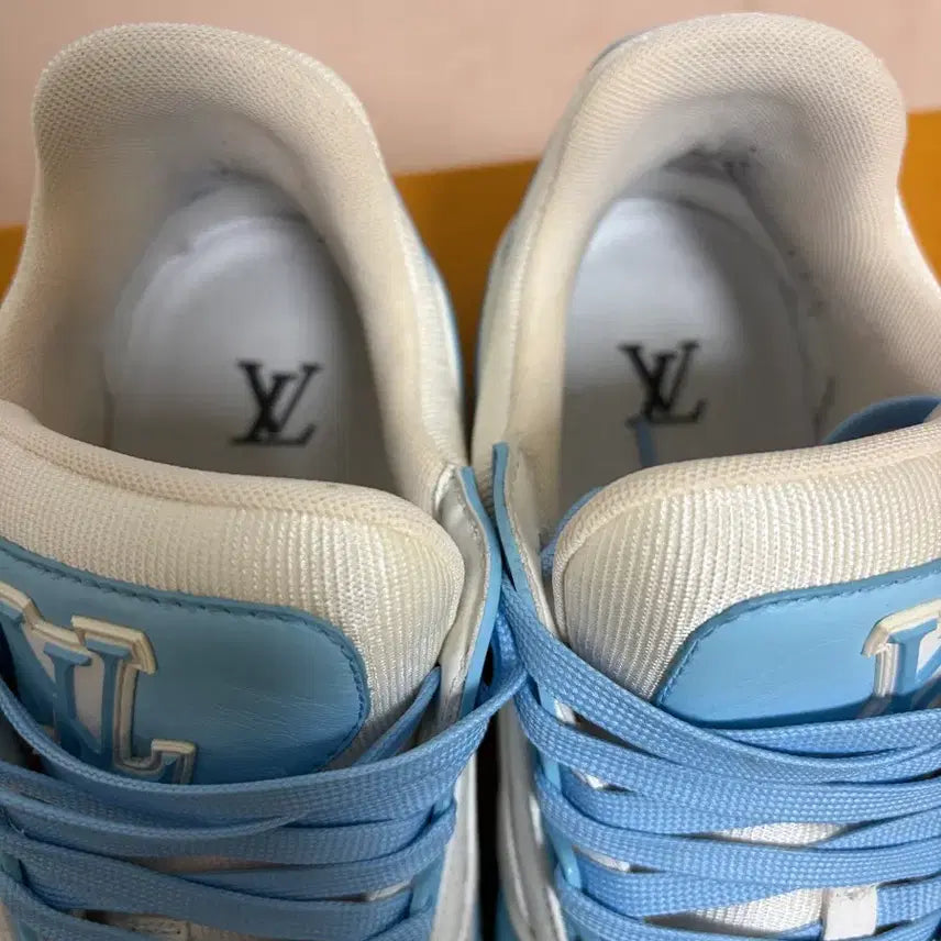 [BUNJANG] Louis Vuitton Trainer Blue Ciel Sneakers / [7.5/정품 풀구성] 루이비통 트레이너 블루 시엘(하늘색)
