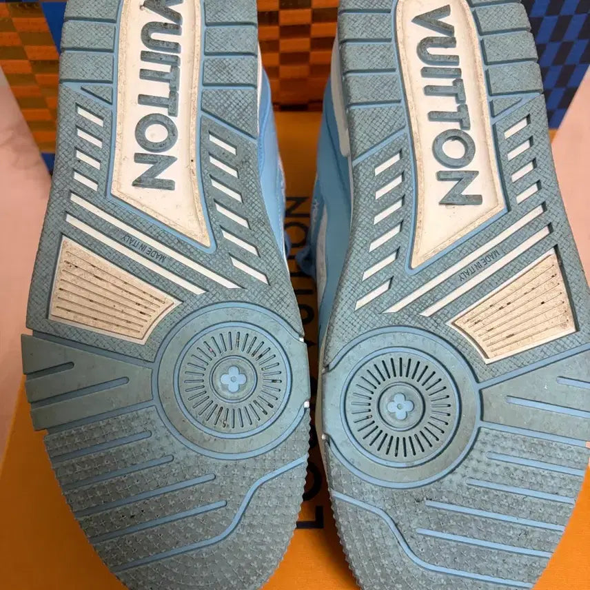 [BUNJANG] Louis Vuitton Trainer Blue Ciel Sneakers / [7.5/정품 풀구성] 루이비통 트레이너 블루 시엘(하늘색)