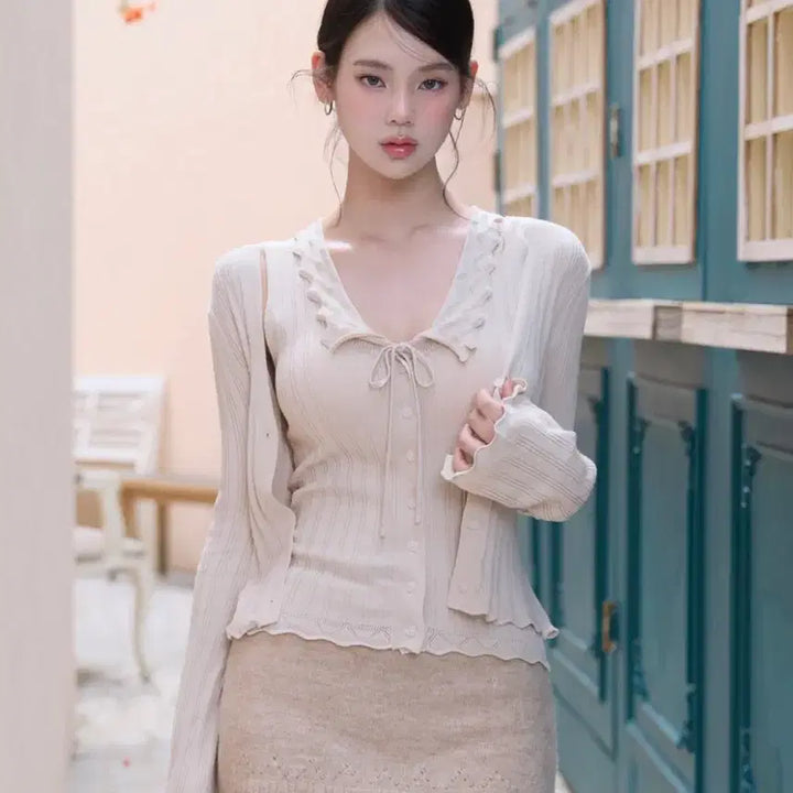 [BUNJANG] Kinda Mii Strap Knit Blouse + Cardigan Set Light Beige / 카인다미 스트랩 니트 블라우스+가디건 set 연베이지