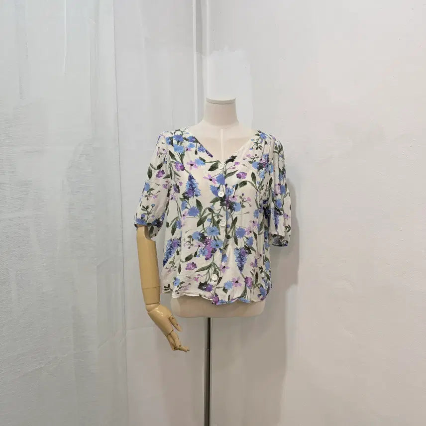 [BUNJANG] Flower Pattern Short Sleeve Blouse Shirt / 나무그림 꽃무늬 플라워 반팔블라우스 반팔셔츠 4447